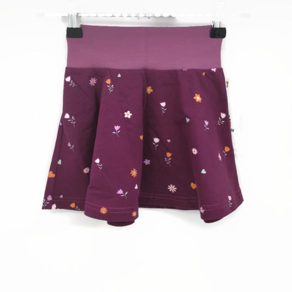 Virágos pörgős szoknya